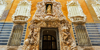 Illustration for article titled Vacationing
in Spain? Here’s Why You Should Not Miss Being In The Beautiful
City Valencia